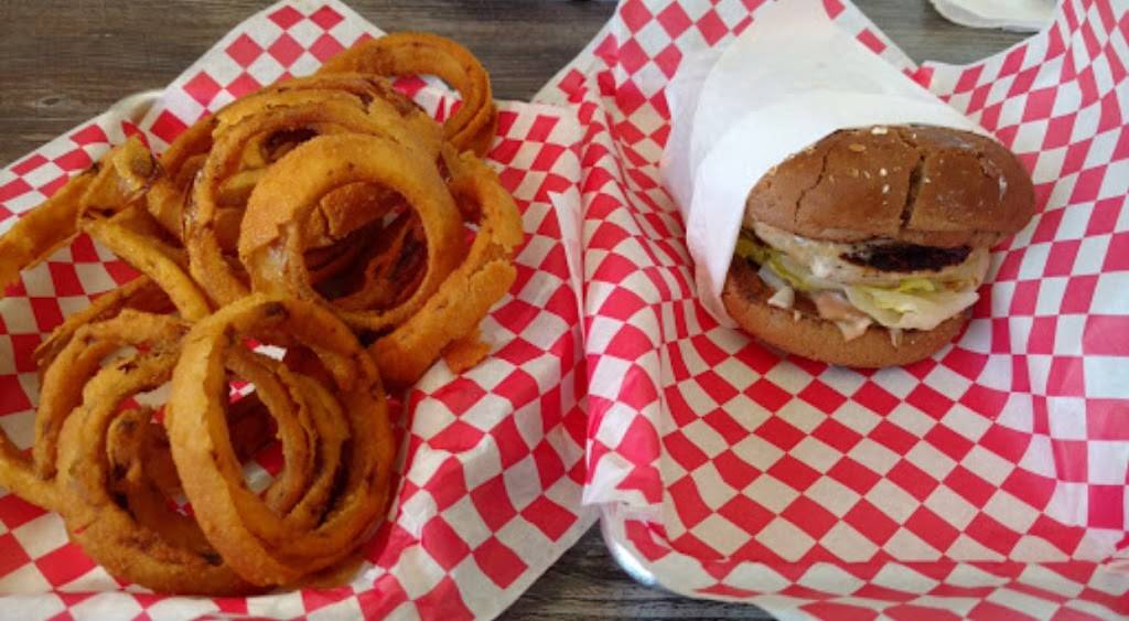 Strati Burgers | restaurant | 460 N Barranca Ave, Covina, CA 91723, USA | 6263310650 OR +1 626-331-0650