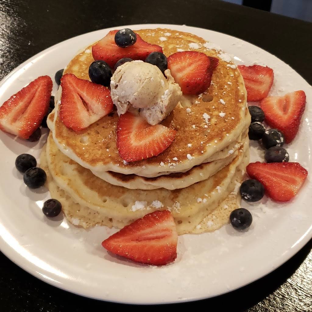 Market - Café in Camp Hill, PA | restaurant | 3700 Market St, Camp Hill, PA 17011, USA | 7179753800 OR +1 717-975-3800