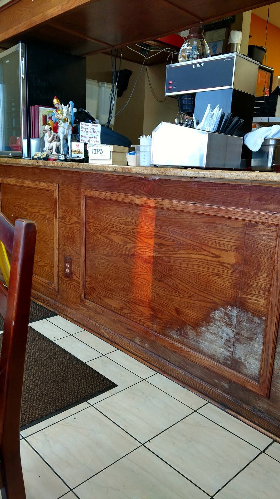 Taqueria Los Paisanos | restaurant | 573 Collins St, Joliet, IL 60432, USA | 8157220521 OR +1 815-722-0521