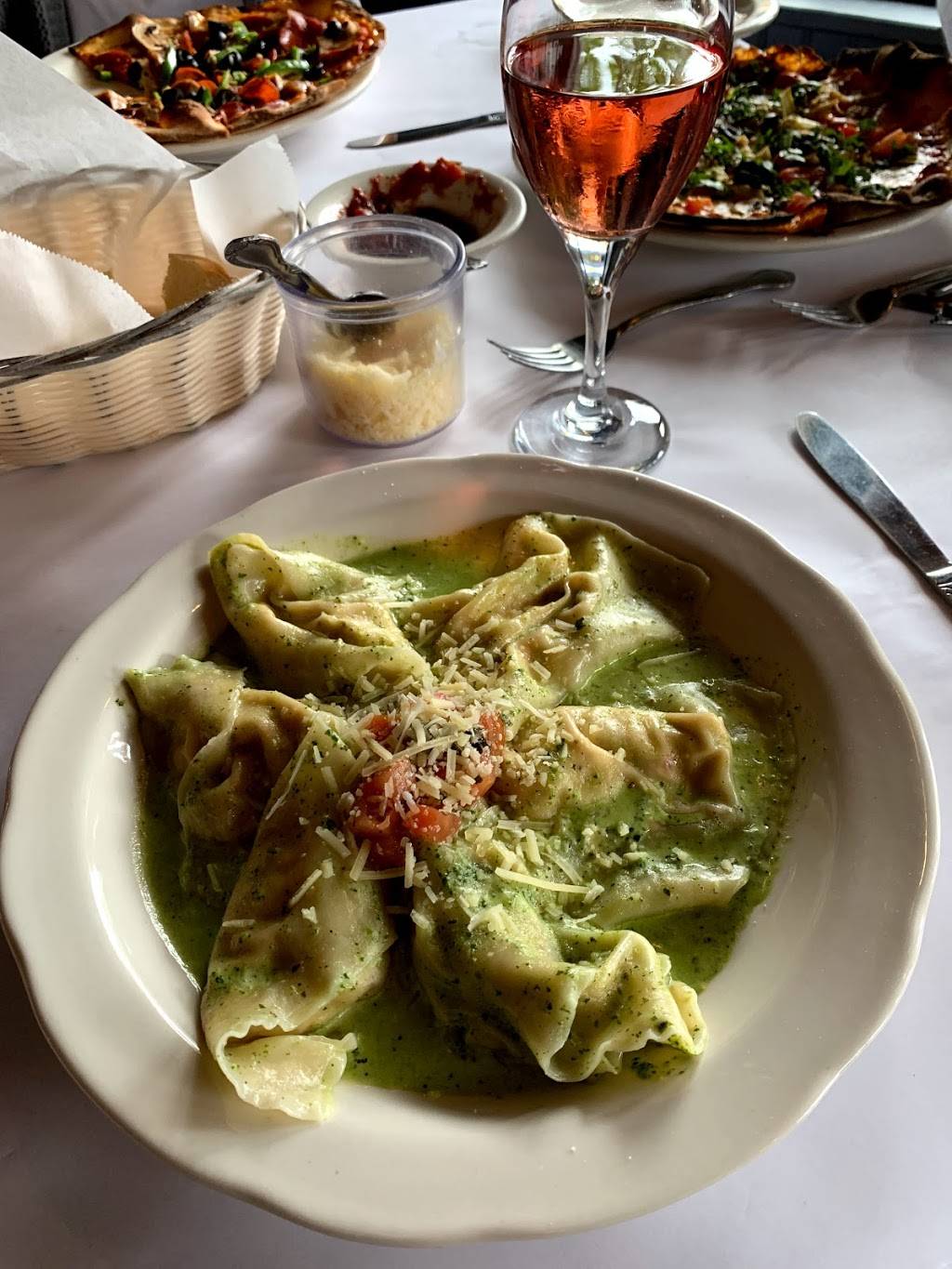 Ginas Italian Cuisine | restaurant | 138 E Branch St, Arroyo Grande, CA 93420, USA | 8054813266 OR +1 805-481-3266