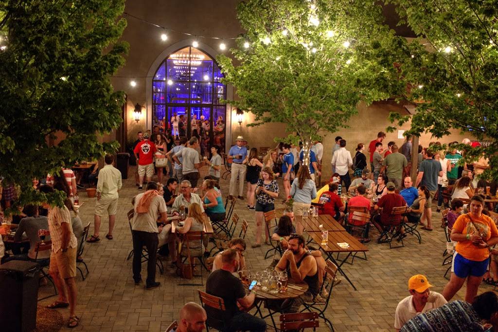 Schulz Bräu Brewing Company | restaurant | 126 Bernard Ave, Knoxville, TN 37917, USA | 8002459764 OR +1 800-245-9764