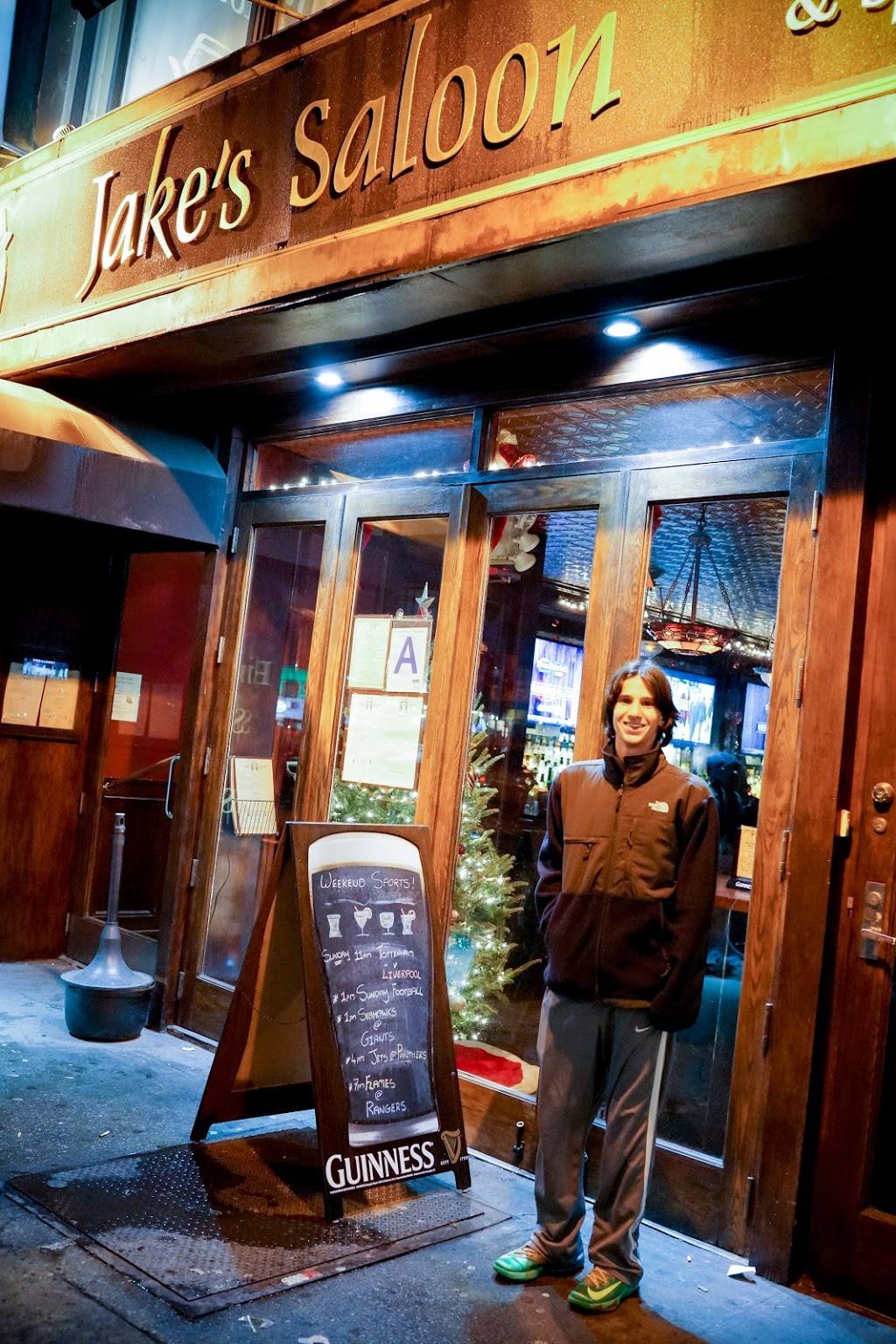 Jakes Saloon | restaurant | 206 W 23rd St, New York, NY 10011, USA | 2123373100 OR +1 212-337-3100