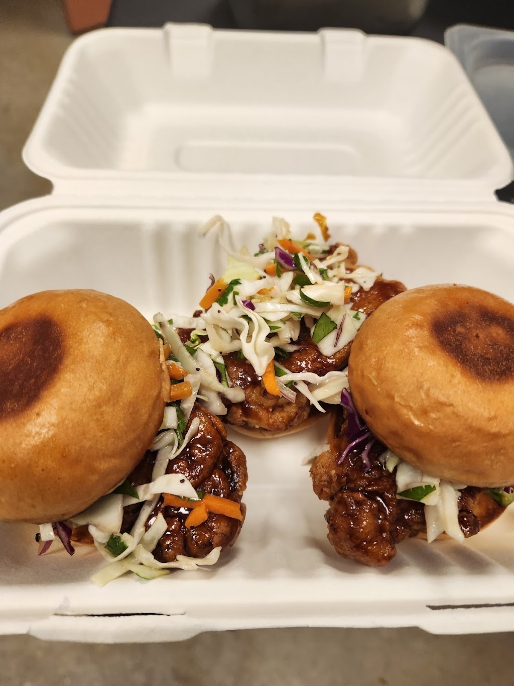 Pineapple Monkey Kitchen | restaurant | 5832 Fairdale Ln, Houston, TX 77057, USA | 3465078877 OR +1 346-507-8877