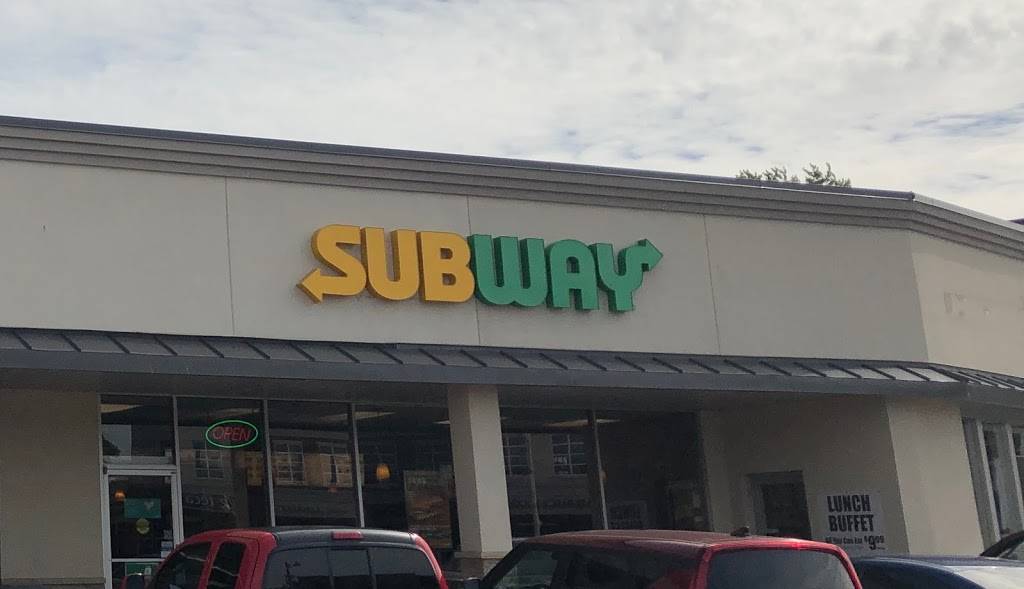 Subway | restaurant | Wellington Street East, 92 Gordon St, Guelph, ON N1H 4H6, Canada | 5198217827 OR +1 519-821-7827