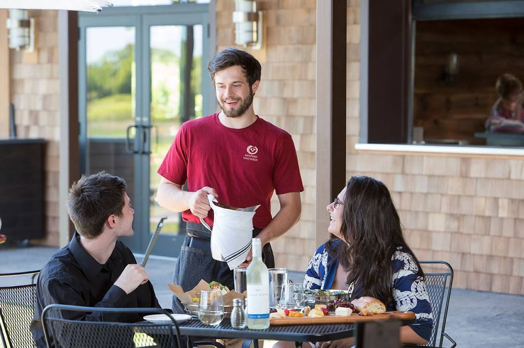 Taproot Brewing Co. | restaurant | 909 E Main Rd, Middletown, RI 02842, USA | 40184851613 OR +1 401-848-5161 ext. 3