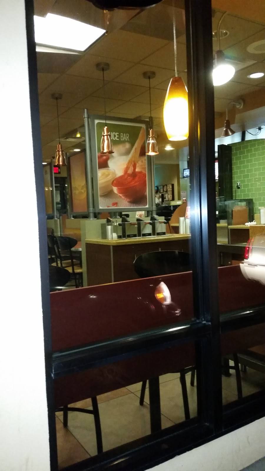 Jack in the Box | restaurant | 18901 Bear Valley Rd, Apple Valley, CA 92308, USA | 7602476661 OR +1 760-247-6661