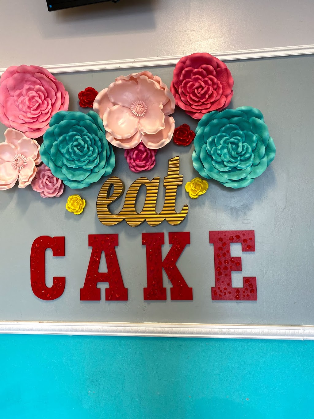 Cupcake Kitchen Houston | bakery | 2533 Southmore Blvd, Houston, TX 77004, USA | 7135570447 OR +1 713-557-0447