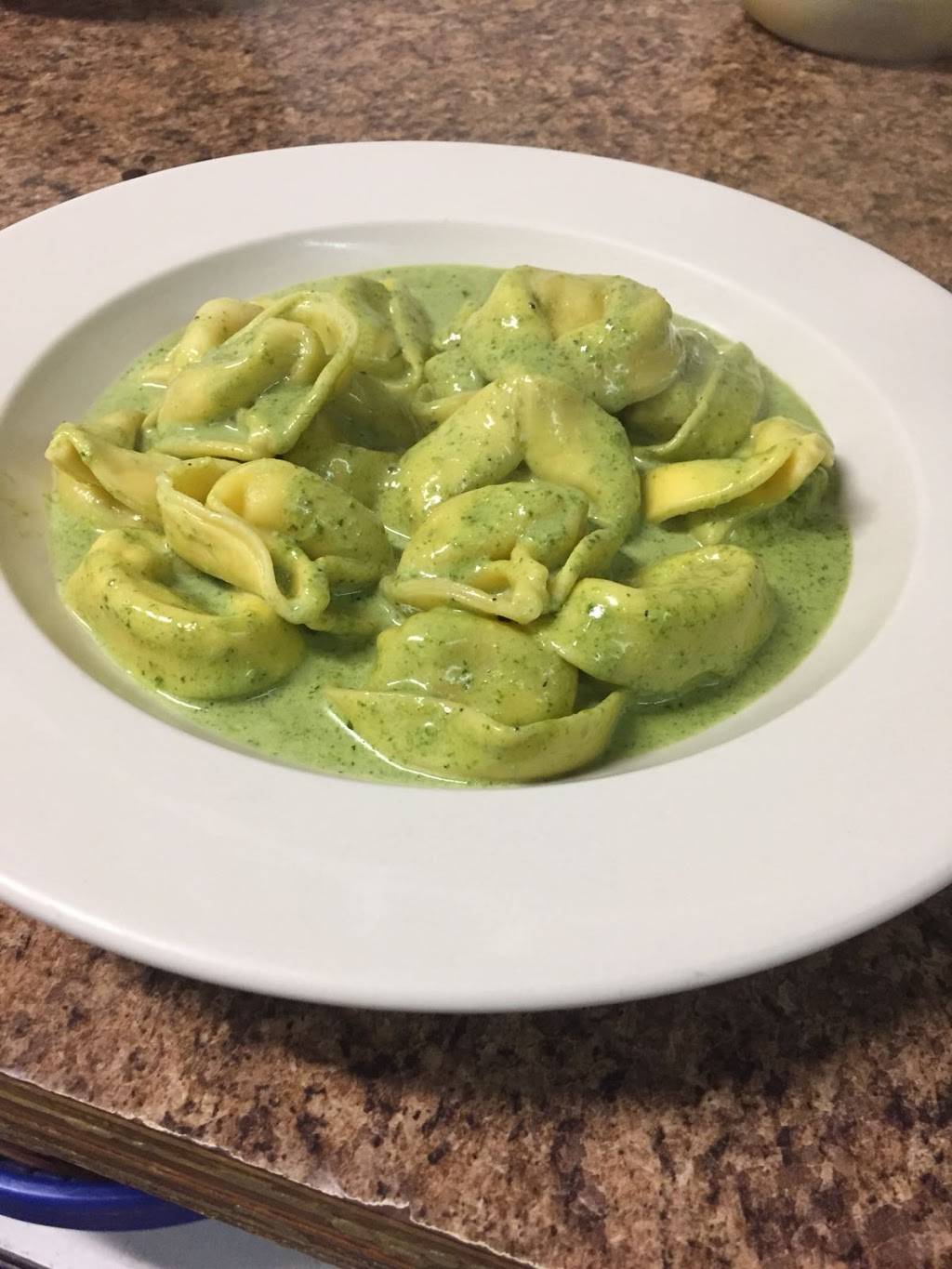 Francescos Pizzeria | restaurant | 279 Bay Ave, Highlands, NJ 07732, USA | 7328720080 OR +1 732-872-0080