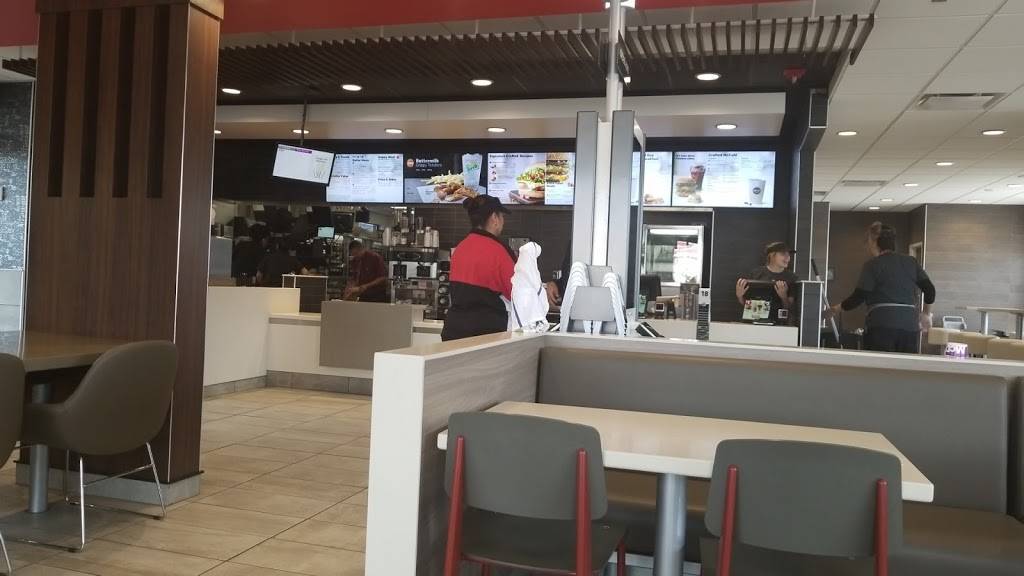 McDonalds | cafe | 4490 N Washington St, Denver, CO 80216, USA | 3032956961 OR +1 303-295-6961
