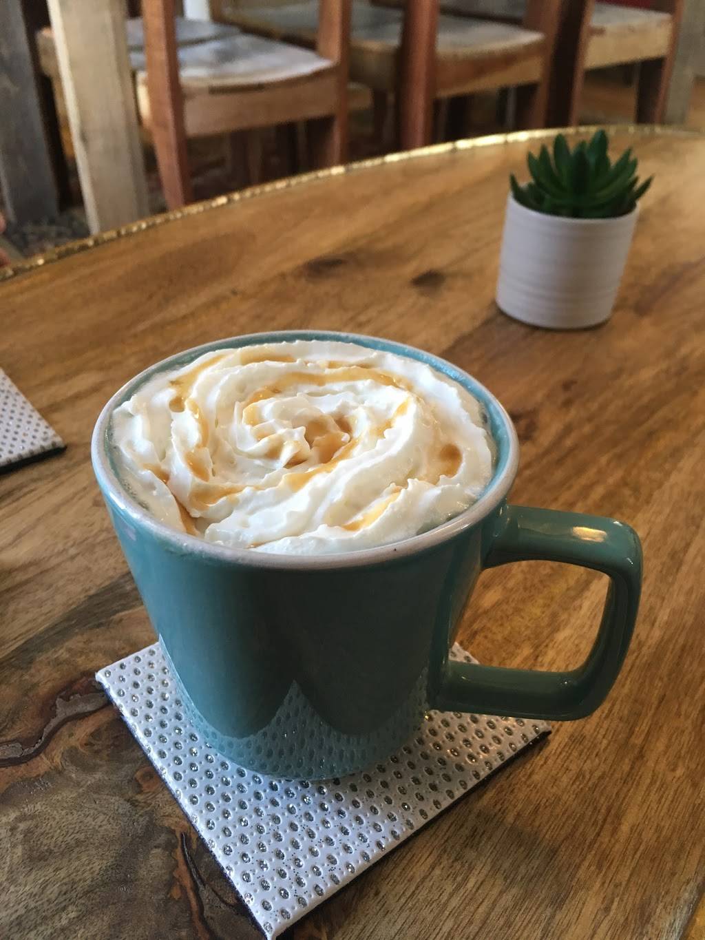 5th and Jefferson Coffee House | cafe | 232 N 5th Ave, Sturgeon Bay, WI 54235, USA | 9207461719 OR +1 920-746-1719