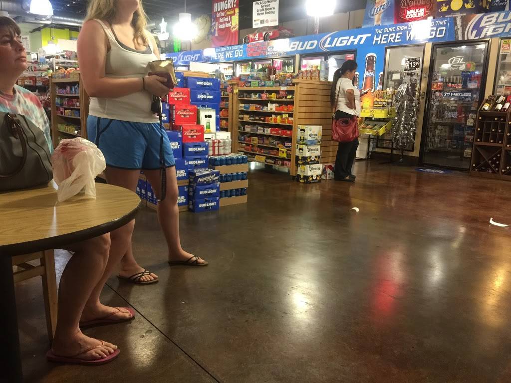 Robertos Taco Shop | restaurant | 7155 Grand Montecito Pkwy, Las Vegas, NV 89149, USA | 7023969159 OR +1 702-396-9159