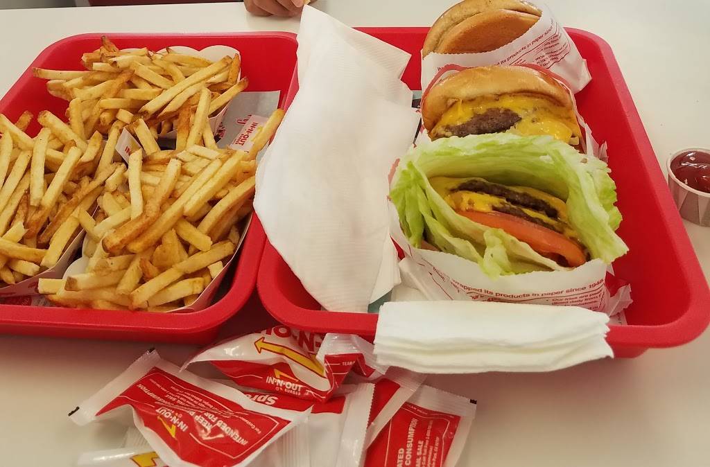 In-N-Out Burger | restaurant | 4605 Frazee Rd, Oceanside, CA 92057, USA | 8007861000 OR +1 800-786-1000