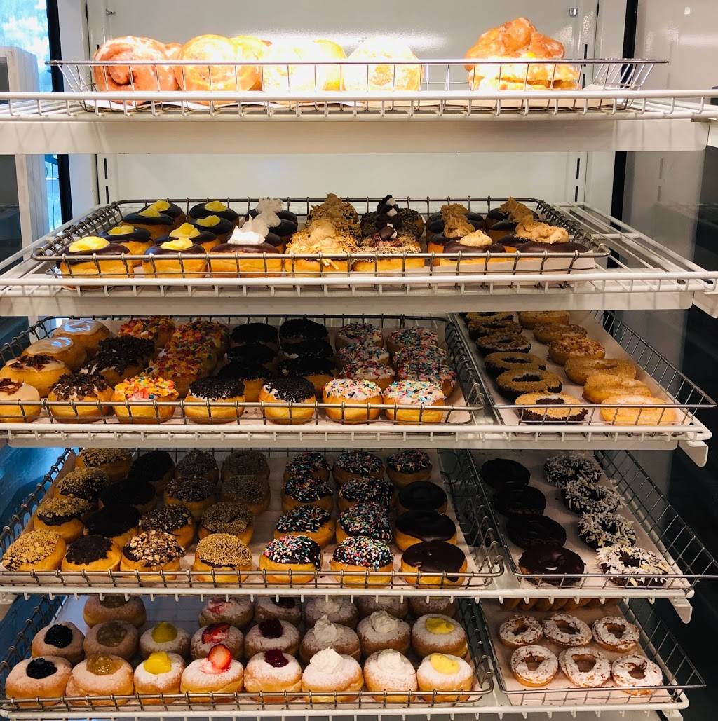 Portia’s Donuts | bakery | 5821 route 422 hwy west, Indiana, PA 15701, USA | 7246641728 OR +1 724-664-1728