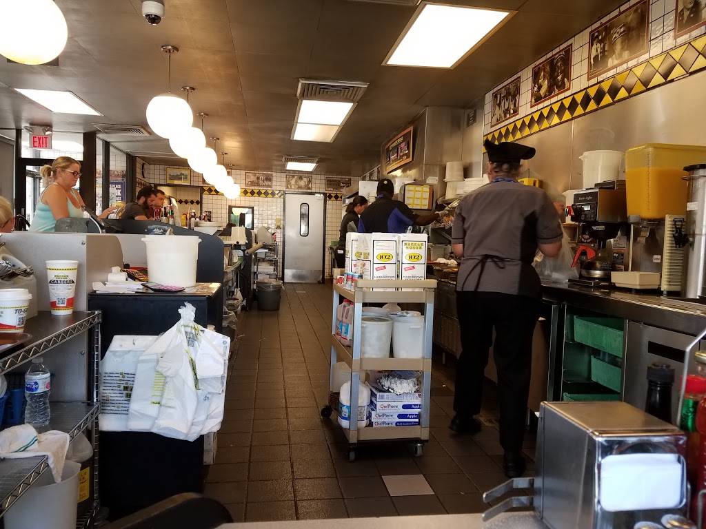 Waffle House | meal takeaway | 7070 Gulf Blvd, St Pete Beach, FL 33706, USA | 7273606959 OR +1 727-360-6959