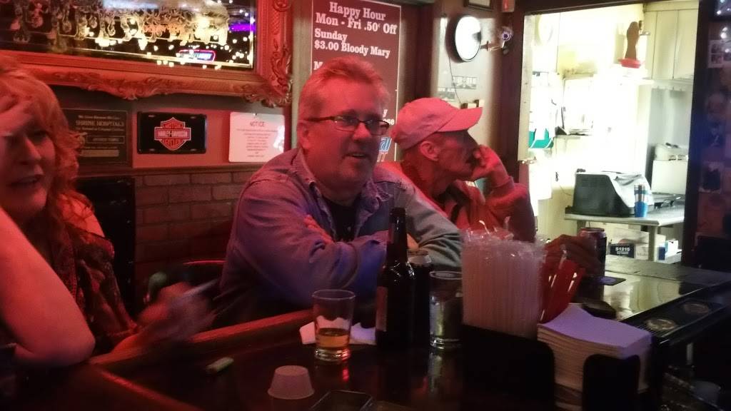 Camden Whiskey Bar | restaurant | 42 E Central Ave, Camden, OH 45311, USA | 9374525581 OR +1 937-452-5581