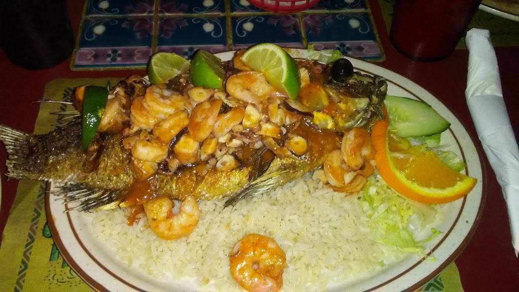 Roca del Mar Mexican And Seafood Restaurant | restaurant | 1020 E Ave K, Lancaster, CA 93535, USA | 6619406304 OR +1 661-940-6304