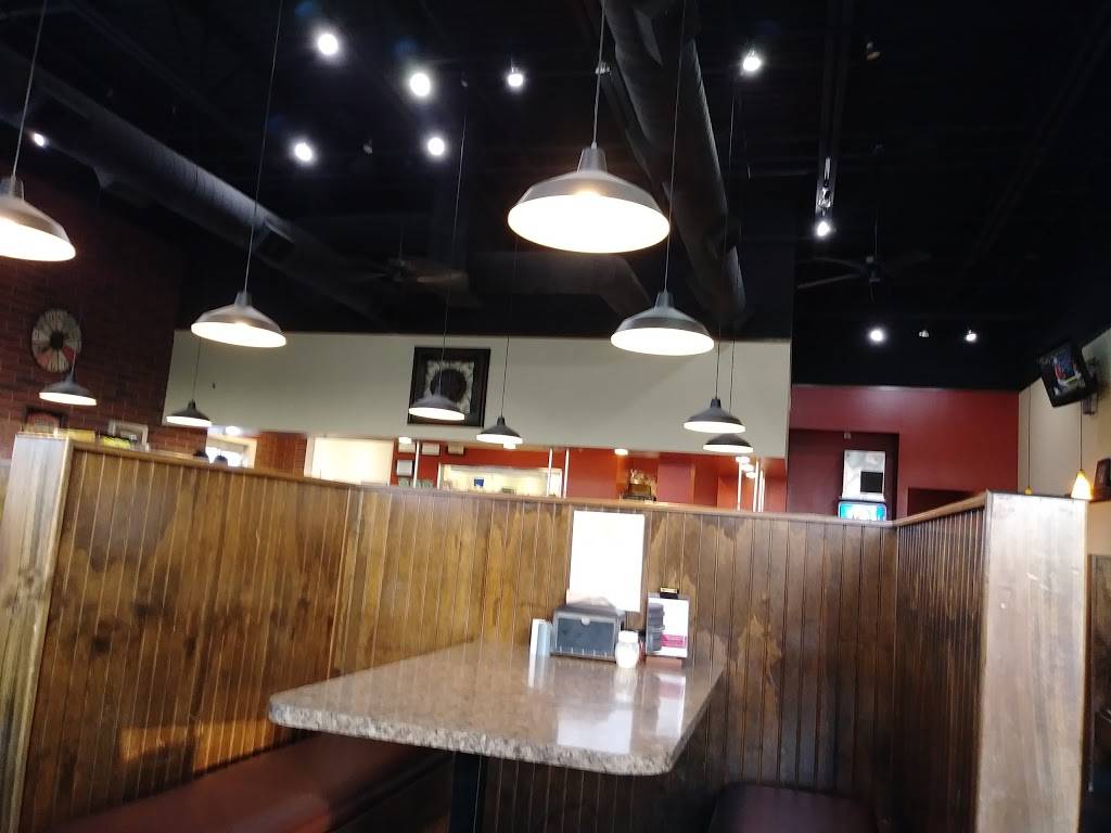 Chicagos Pizza | restaurant | 5917 W Broadway, McCordsville, IN 46055, USA | 3173353131 OR +1 317-335-3131