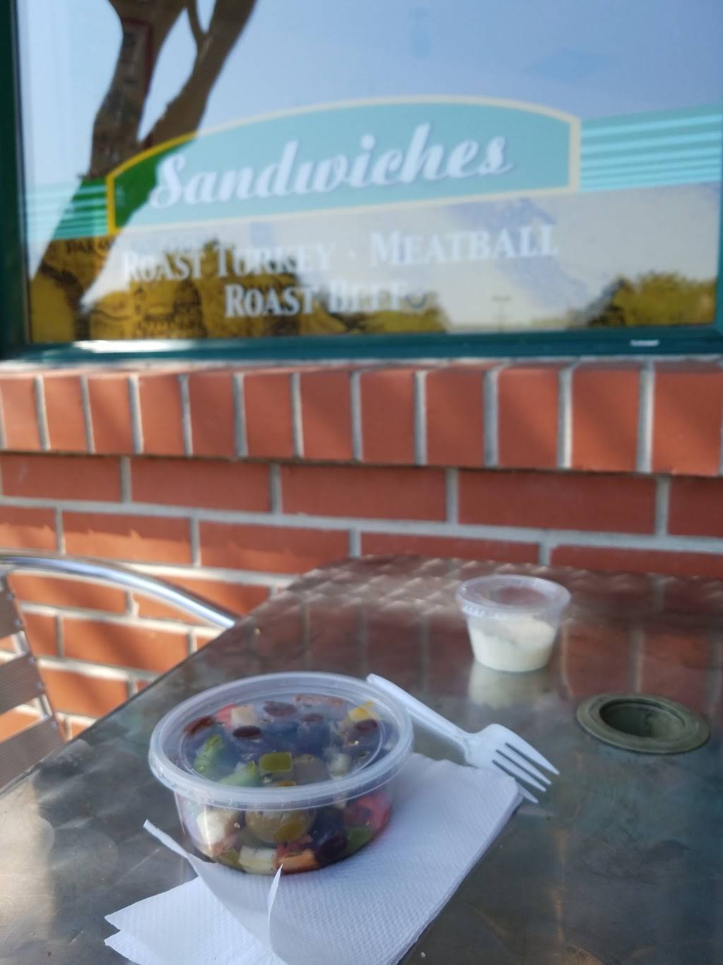 Tagliaferris Delicatessen | meal takeaway | 1701 Grant Ave, Novato, CA 94945, USA | 4158979677 OR +1 415-897-9677