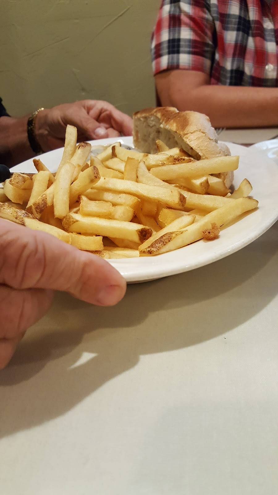 Marinos Italian Cafe | restaurant | 5423 Mahoning Ave # A, Youngstown, OH 44515, USA | 3307998326 OR +1 330-799-8326