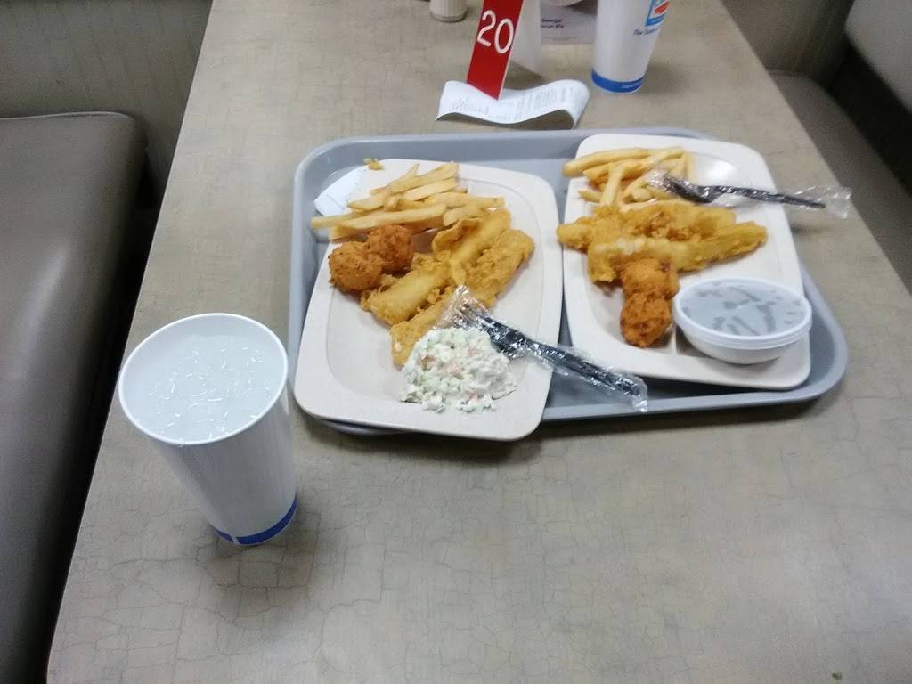 Captain Ds | restaurant | 551 Bluefield Ave, Bluefield, WV 24701, USA | 3043253125 OR +1 304-325-3125