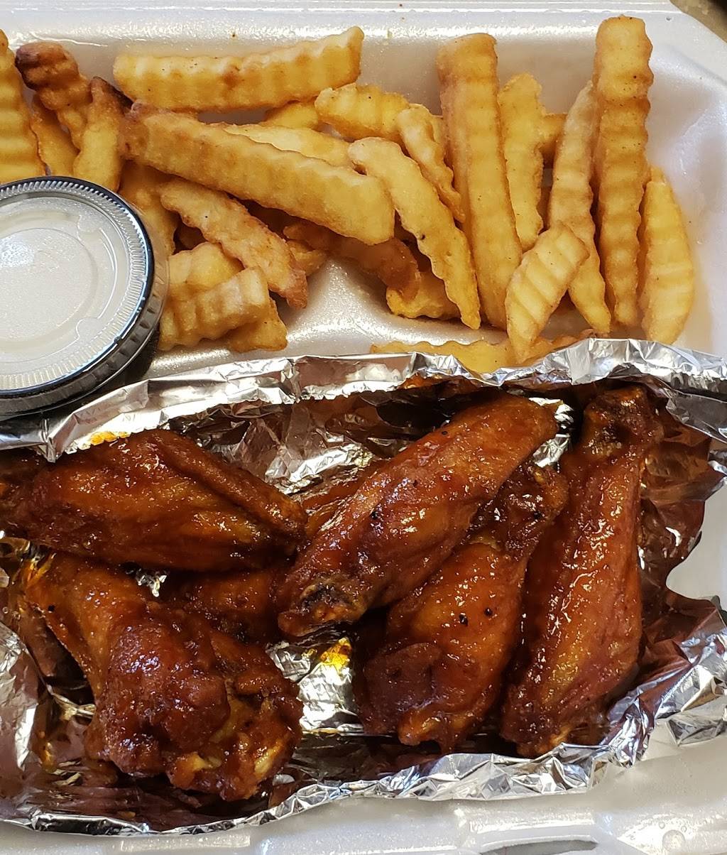 Rockys Wing Shack | restaurant | 1601 9th Ave N, Nashville, TN 37208, USA | 6154982808 OR +1 615-498-2808