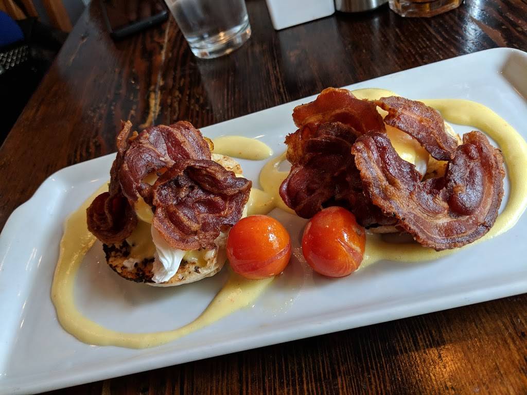 Montmartre | restaurant | 327 7th St SE, Washington, DC 20003, USA | 2025441244 OR +1 202-544-1244