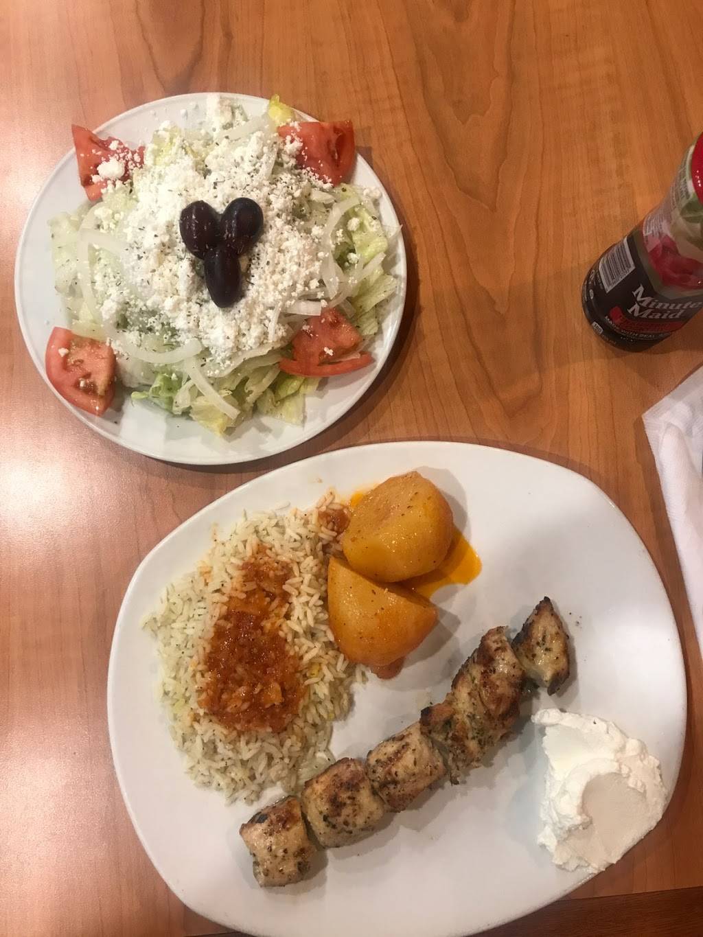Souvlaki Hut | restaurant | 5304 Dundas St W, Etobicoke, ON M9B 1B2, Canada | 4162333233 OR +1 416-233-3233