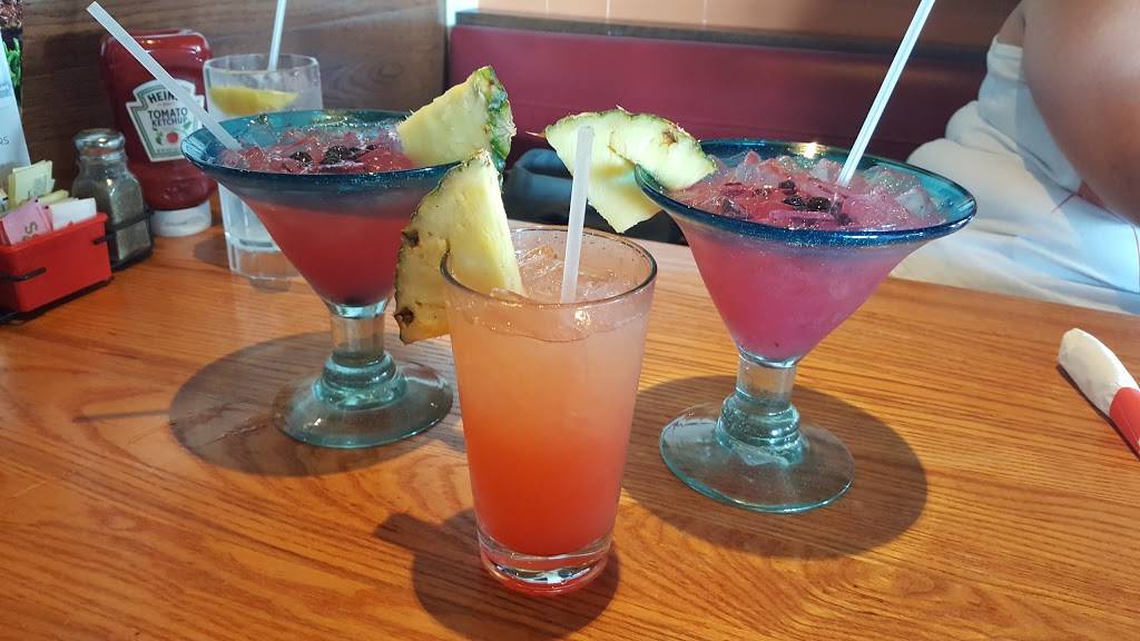 Chilis Grill & Bar | restaurant | 105 Town Centre Dr, Johnstown, PA 15904, USA | 8142663884 OR +1 814-266-3884