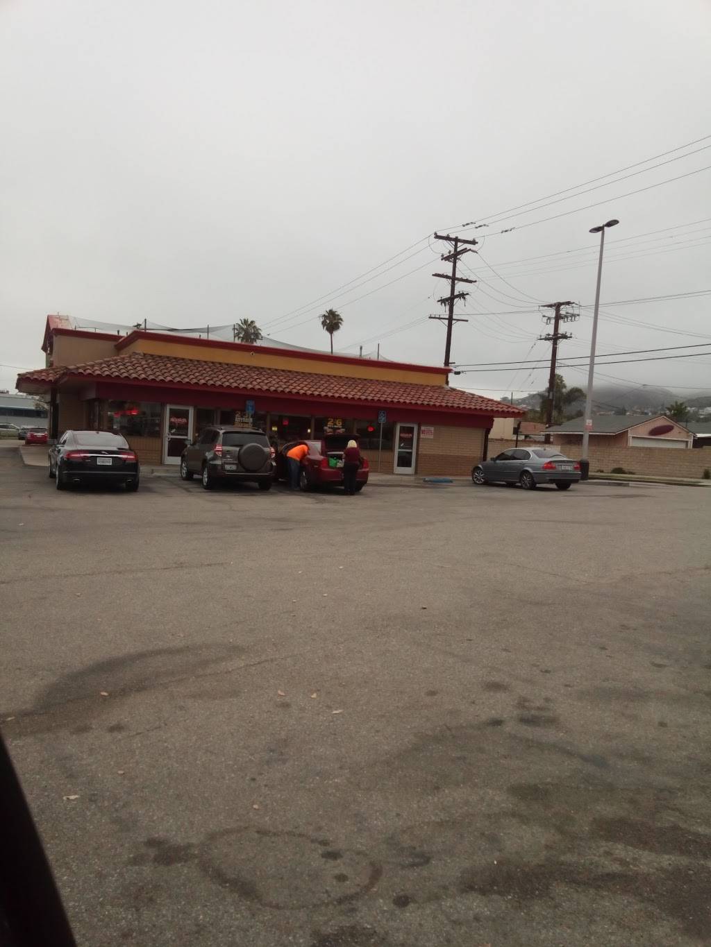 Carls Jr. | restaurant | 2427 E Thompson Blvd, Ventura, CA 93003, USA | 8056410401 OR +1 805-641-0401