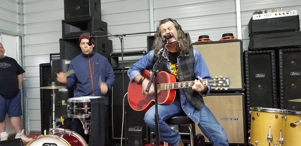 Route 33 Rhythm & Brews | restaurant | 9891 Co Rd 33A, Wapakoneta, OH 45895, USA | 8552515785 OR +1 855-251-5785