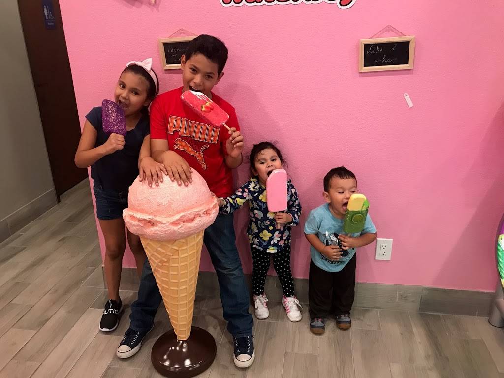 WATERBOY | restaurant | 808 E Irving Blvd, Irving, TX 75060, USA | 9726008446 OR +1 972-600-8446