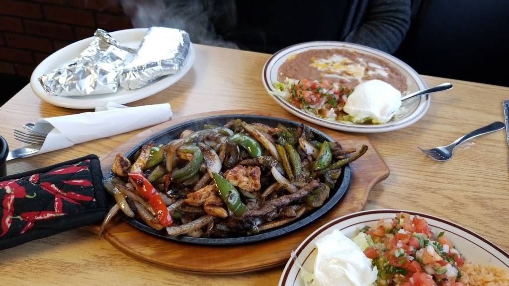 El Volcan Mexican Grill | restaurant | 17110 E US Hwy 24, Independence, MO 64056, USA | 8162572676 OR +1 816-257-2676