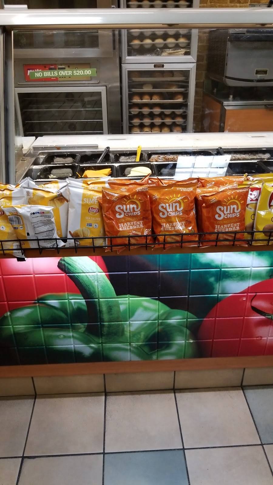 Subway | restaurant | 2795 Collins Ave, Miami Beach, FL 33140, USA | 3053978885 OR +1 305-397-8885