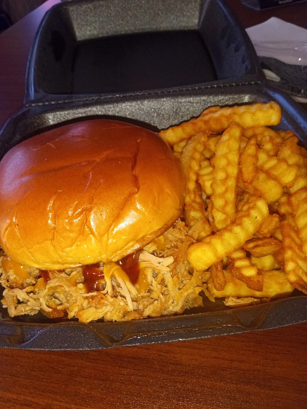 Thee Lunch Box Effingham | restaurant | 10325 IL-33, Effingham, IL 62401, USA | 2173433578 OR +1 217-343-3578