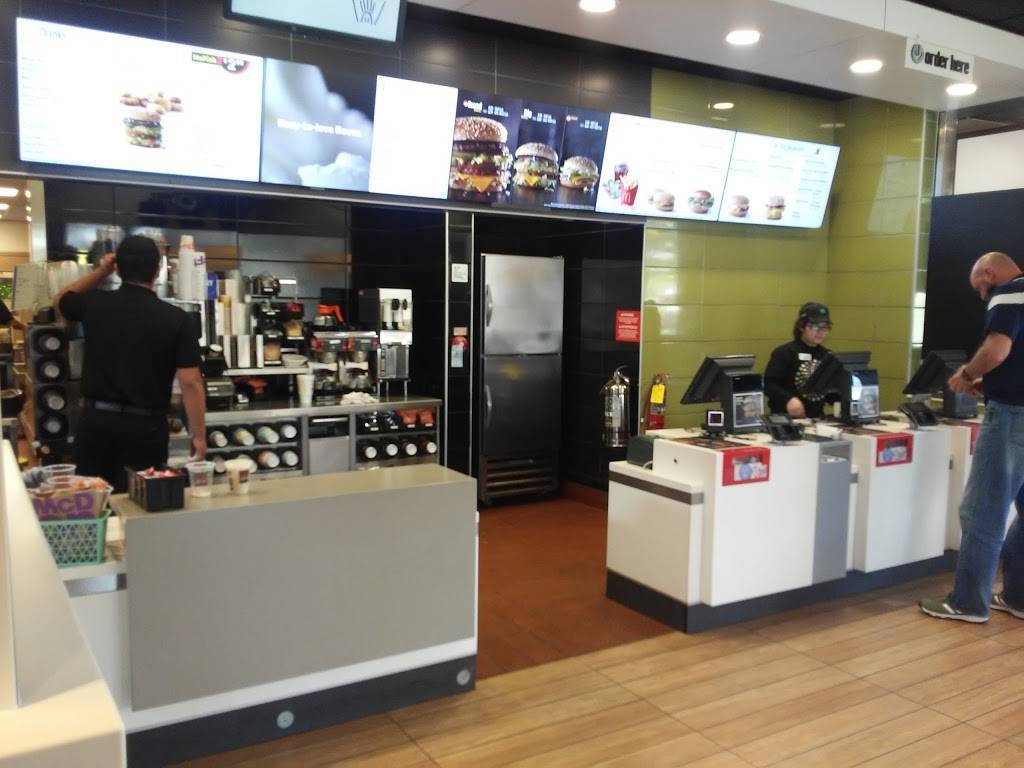 McDonalds | cafe | 2010 Limestone Pkwy, Gainesville, GA 30501, USA | 7705310055 OR +1 770-531-0055