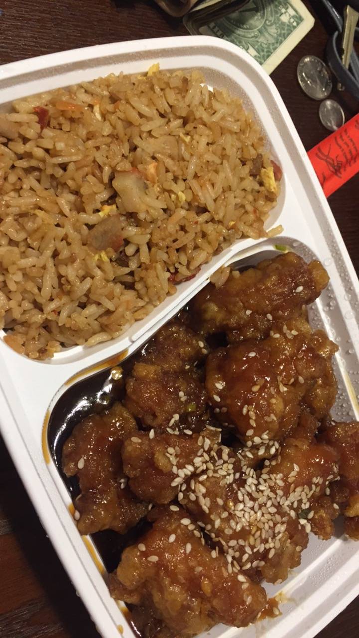 Henrys China Inn | restaurant | 8925 Krewstown Rd, Philadelphia, PA 19115, USA | 2156734646 OR +1 215-673-4646