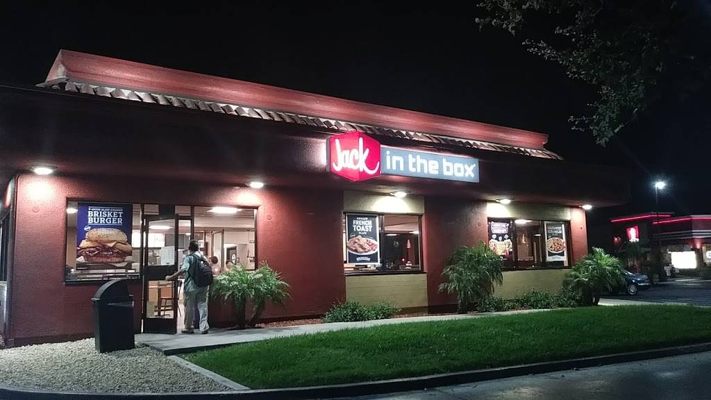Jack in the Box | restaurant | 585 Palomar St, Chula Vista, CA 91911, USA | 6194226561 OR +1 619-422-6561