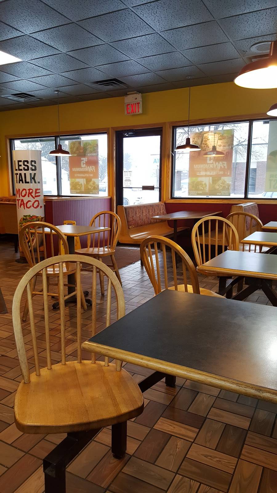 Taco Johns | restaurant | 301 S Rum River Dr, Princeton, MN 55371, USA | 7633895478 OR +1 763-389-5478