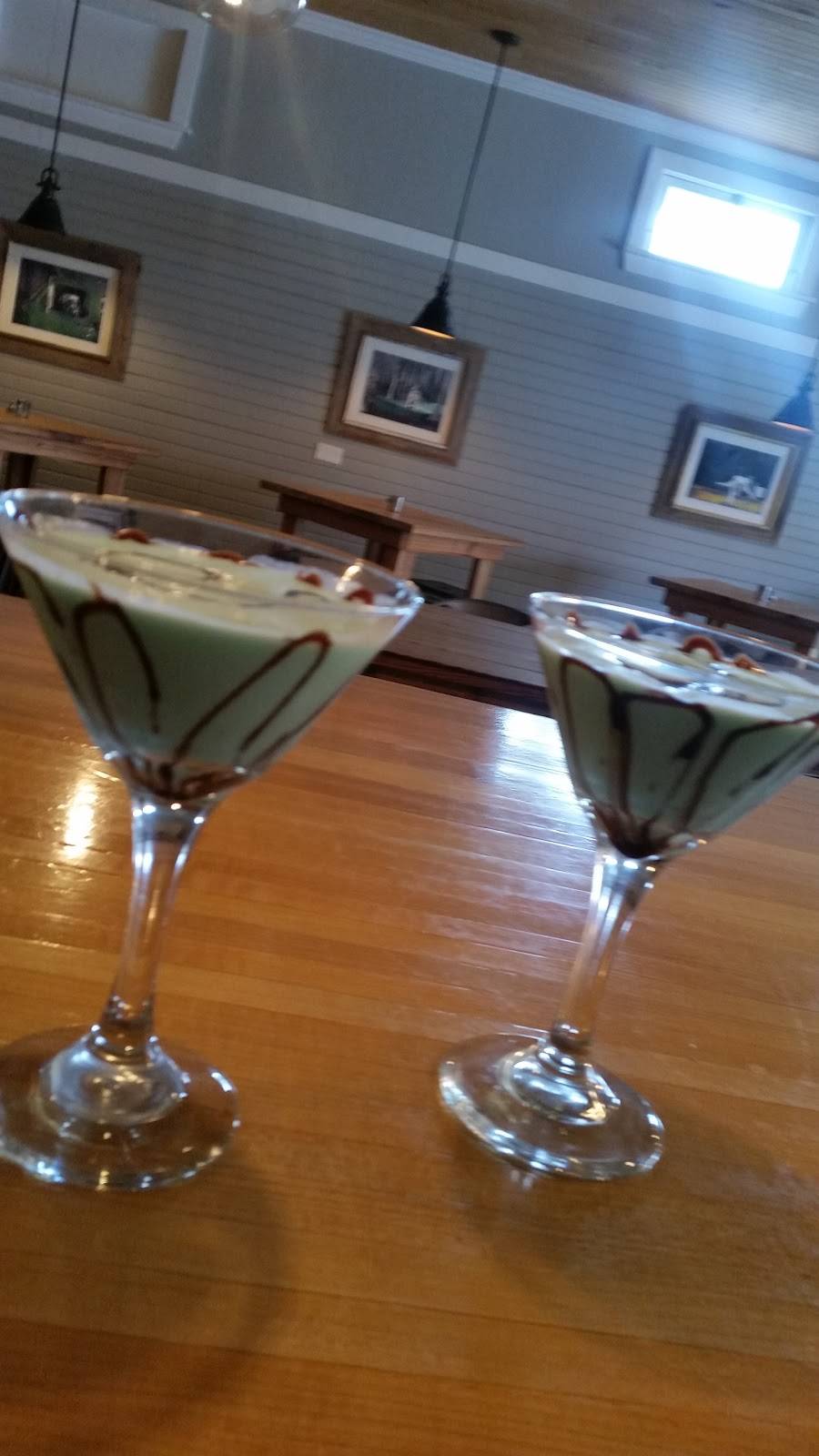 Stellas Kitchen | restaurant | 121 Washington St, Napoleonville, LA 70390, USA | 9855133479 OR +1 985-513-3479