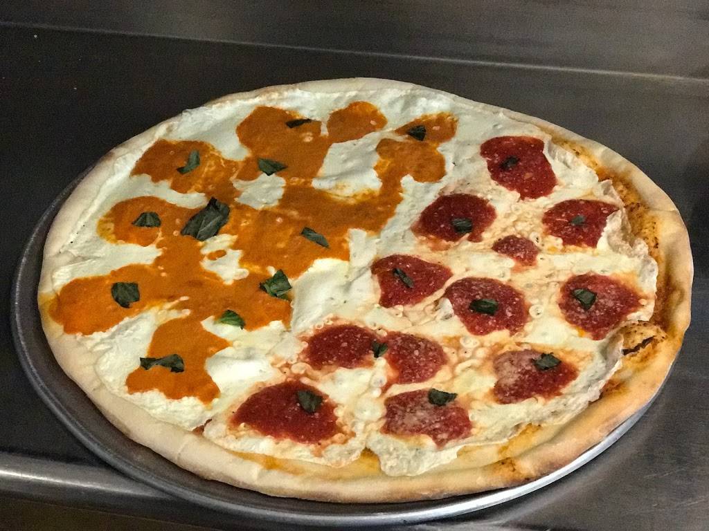 Avellino Pizza | restaurant | 118 NY-304, Bardonia, NY 10954, USA | 8456238817 OR +1 845-623-8817