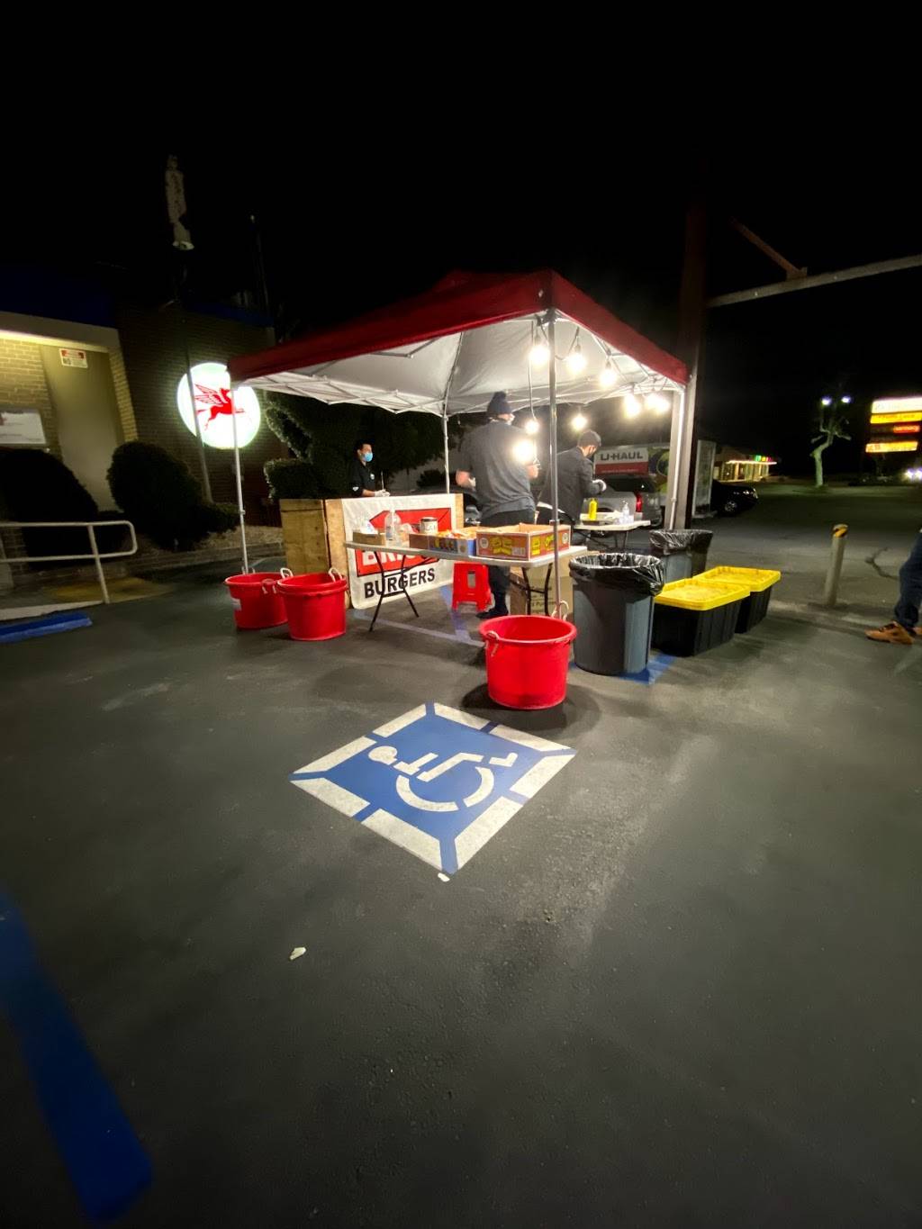 Brick Burgers | restaurant | 16958 Nordhoff St, Northridge, CA 91343, USA | 8184008439 OR +1 818-400-8439