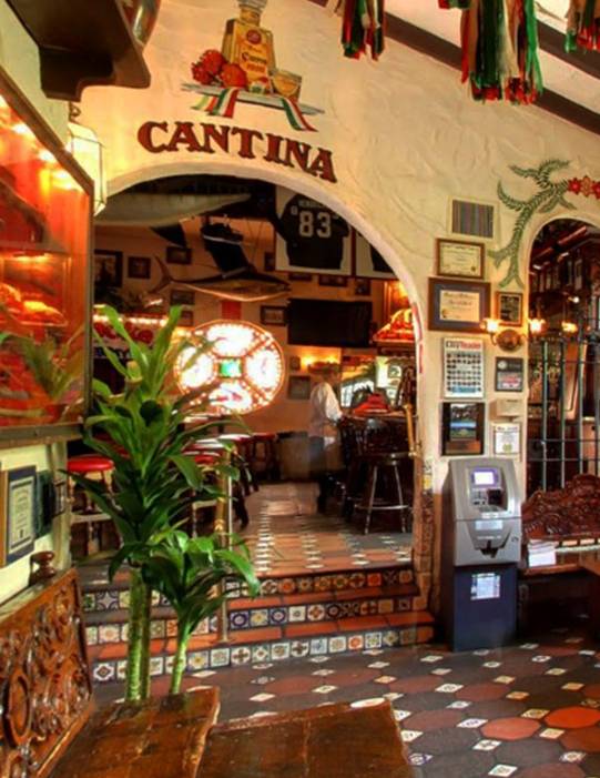 Panchos Restaurant | restaurant | 3615 Highland Ave, Manhattan Beach, CA 90266, USA | 3105456670 OR +1 310-545-6670