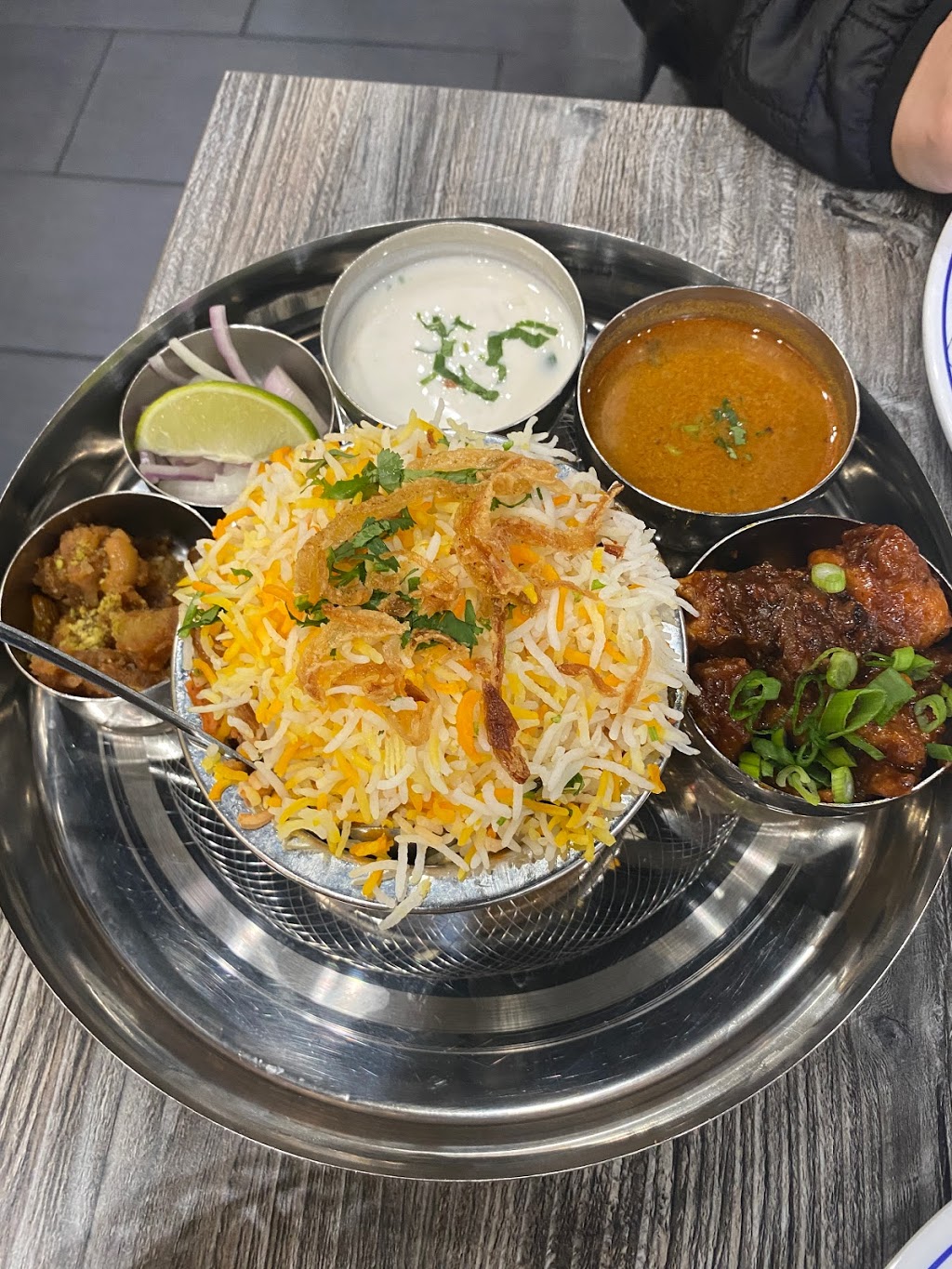 Curriz & Grill | restaurant | 1191 E Arques Ave, Sunnyvale, CA 94085, USA | 4087388876 OR +1 408-738-8876