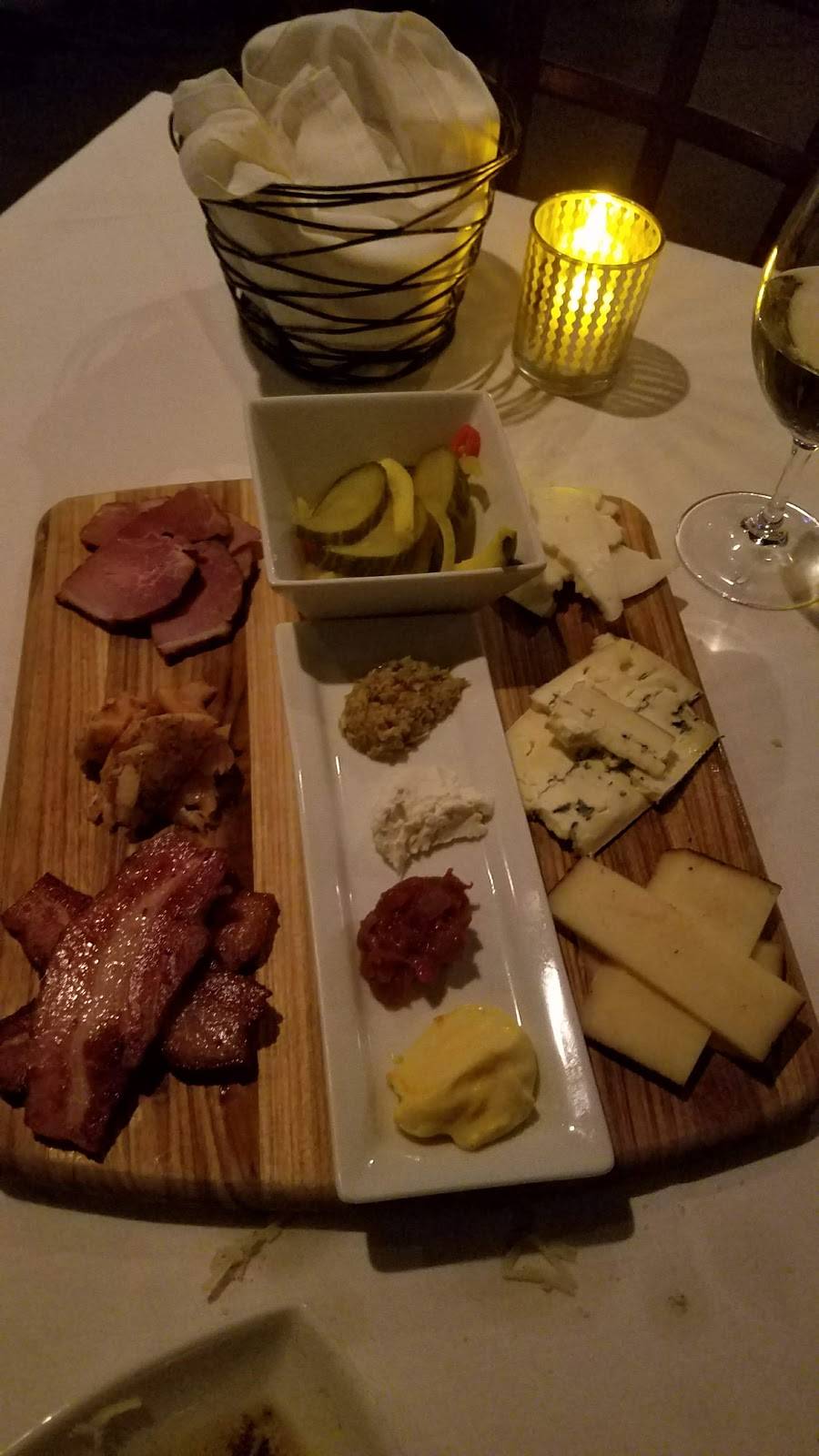 Ninos | restaurant | 7512 Bluebonnet Blvd, Baton Rouge, LA 70810, USA | 2257579300 OR +1 225-757-9300