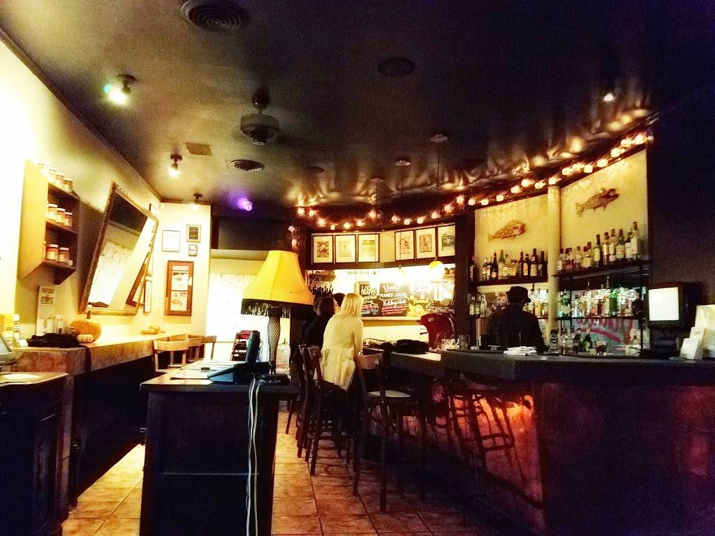 Vinnies Neighborhood Italian | restaurant | 641 Merrimon Ave, Asheville, NC 28804, USA | 8282531077 OR +1 828-253-1077