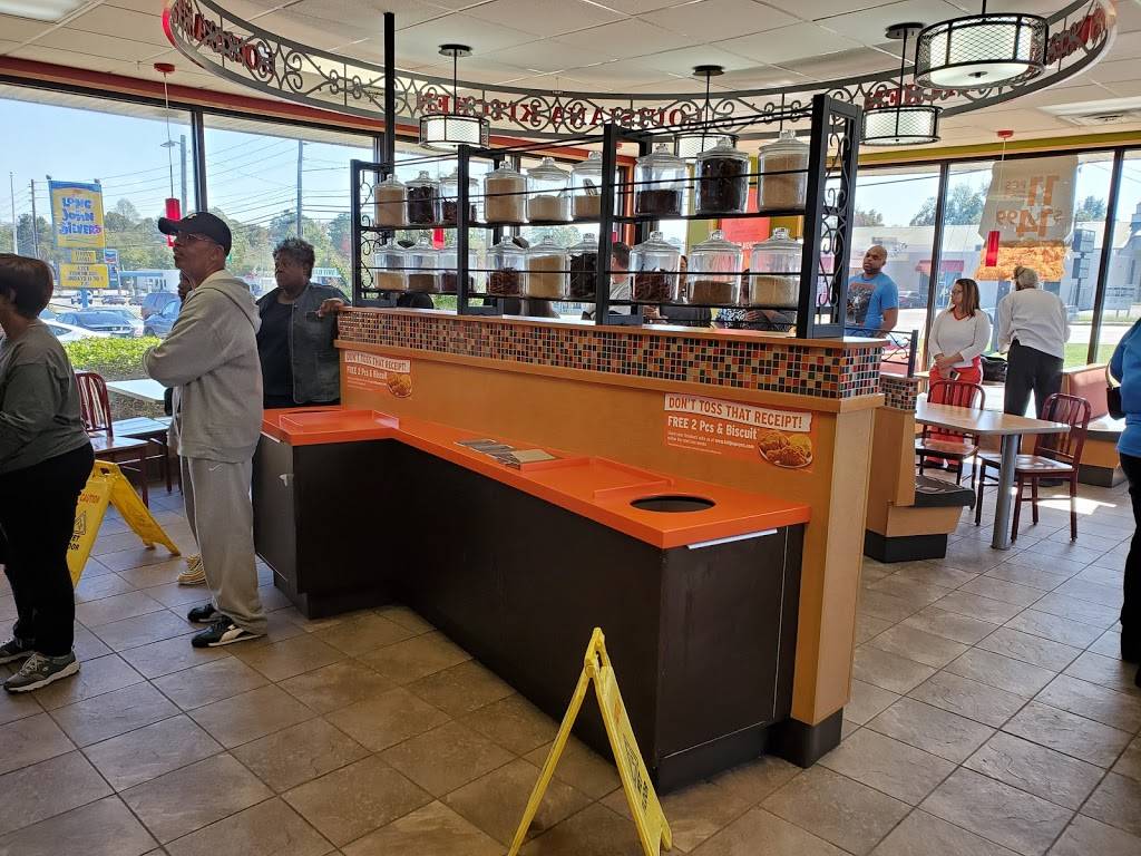 Popeyes Louisiana Kitchen | restaurant | 742 Shurling Dr, Macon, GA 31211, USA | 4787414422 OR +1 478-741-4422