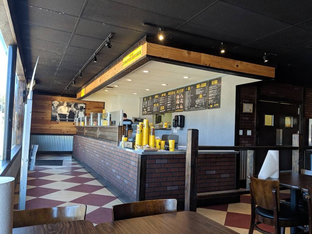 Dickeys Barbecue Pit | restaurant | 2165 Arnold Way, Alpine, CA 91901, USA | 6197226052 OR +1 619-722-6052