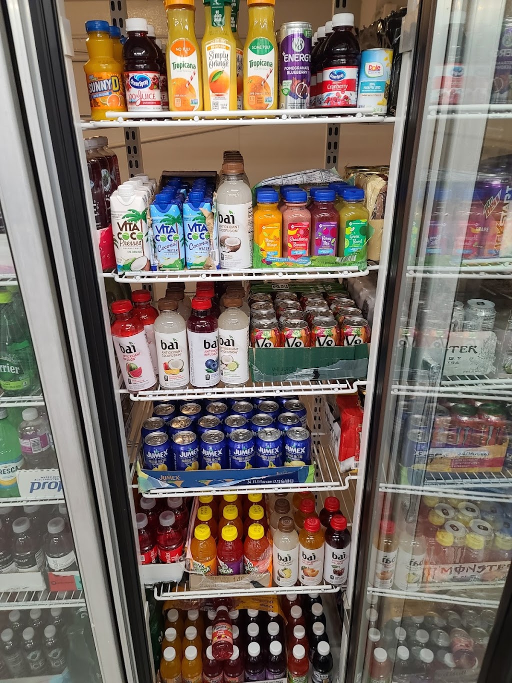 Kwikiez Drive Thru | restaurant | 1701 S Central Ave, Phoenix, AZ 85004, USA | 6027672686 OR +1 602-767-2686