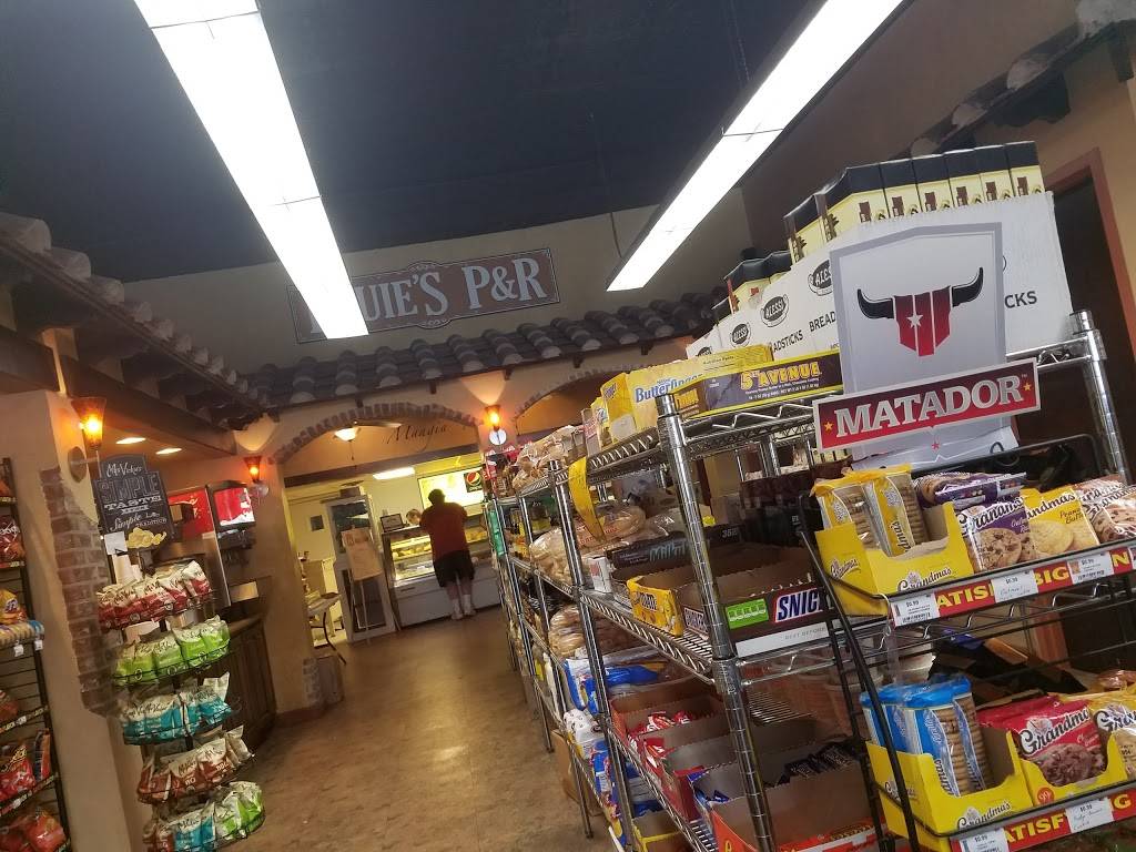 Louies P&R | restaurant | 120 E Walnut St, Herrin, IL 62948, USA | 6189423394 OR +1 618-942-3394