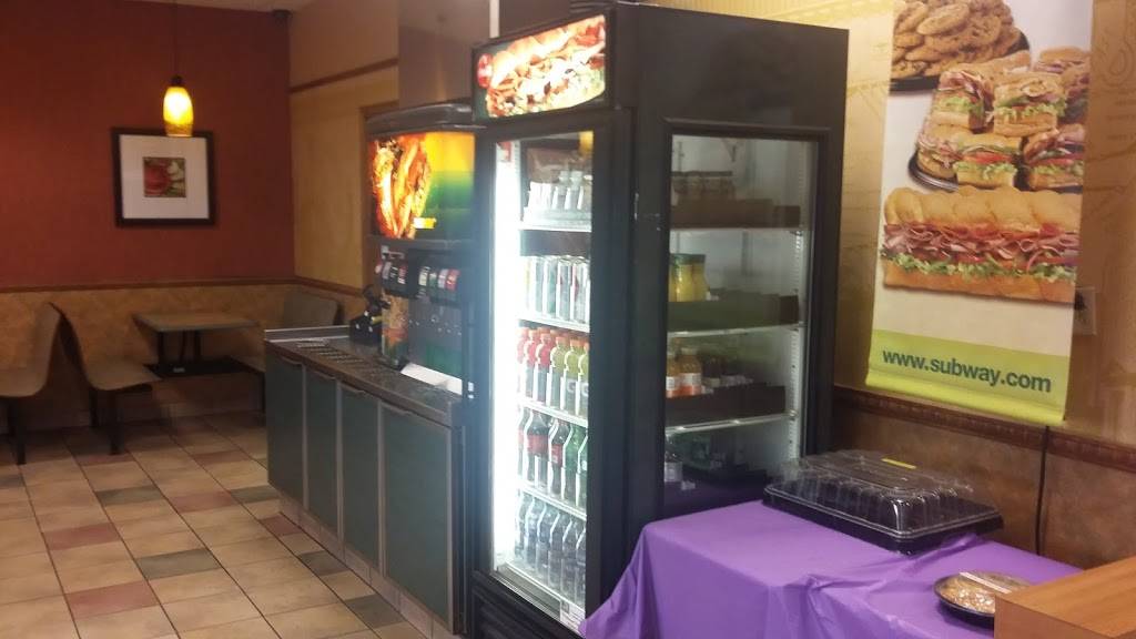 Subway | restaurant | 109 S Jefferson St, La Grange, TX 78945, USA | 9799660724 OR +1 979-966-0724